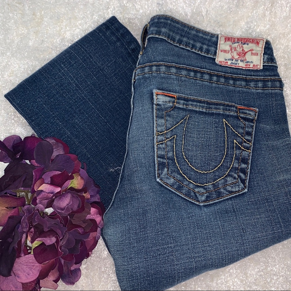 True Religion Distressed Bottom Hem Jeans Size 28